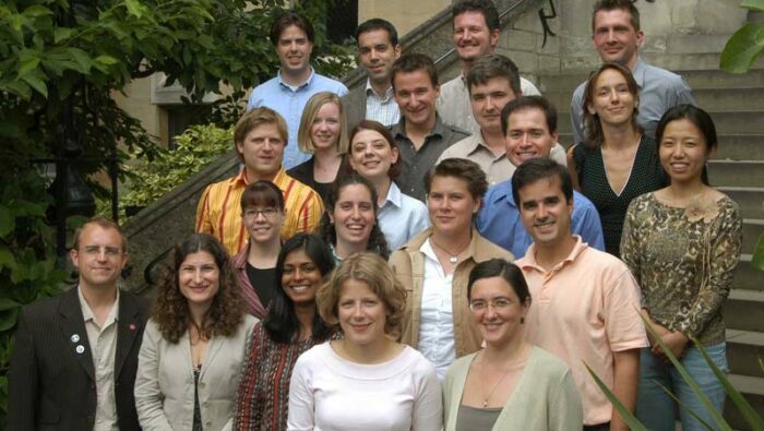 Group photo of the 2004 SDP students.
